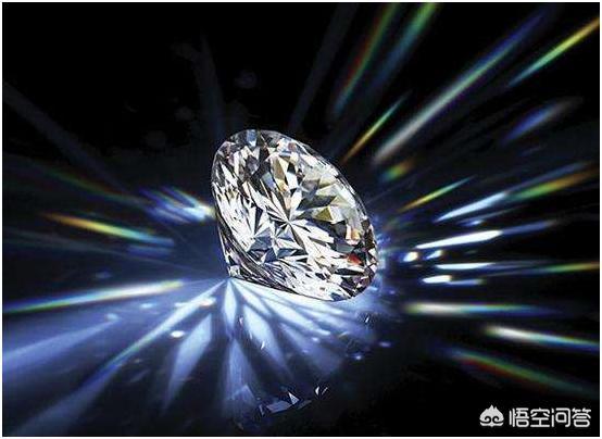 大家帮我科普下钻石，听说钻石不仅分大小还分颜色？