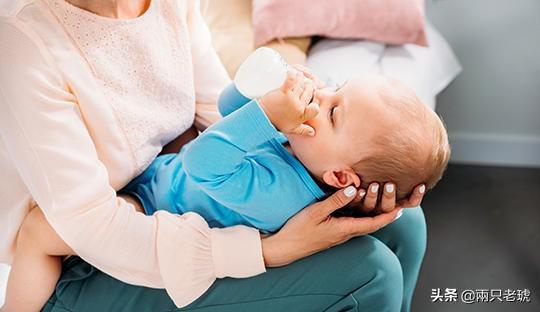 宝妈缺乳怎么办？奶水越来越少都不足够宝宝吃？